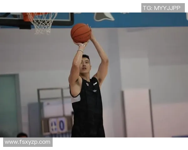 翟晓川：从篮球场上的拼搏到生活中的坚持与成长